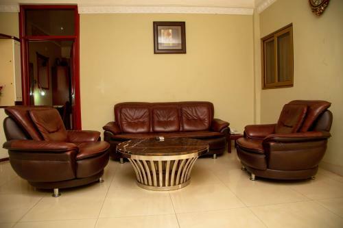 Ange Hill Hotel