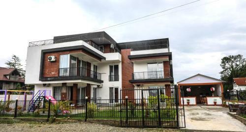 Ureki Residence Hotel