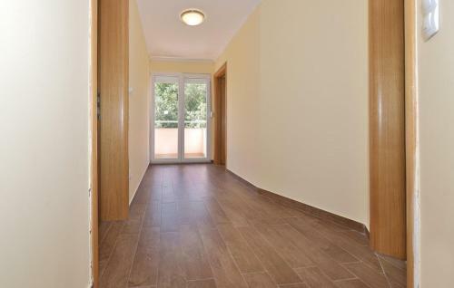 Apartment Sax