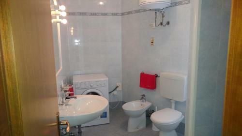 Apartamento Condominio Moschettieri Trilocale