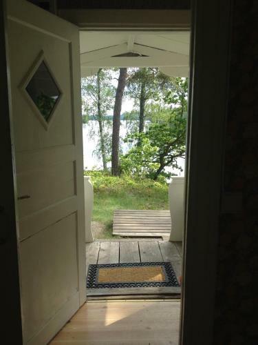Sj�stuga Vid Bunn Gr�nna - Uddastugan