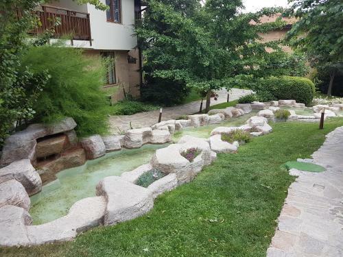 Apartment Garden Of Eden