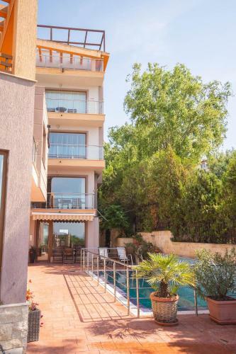 Apartamentos Villa Tuna