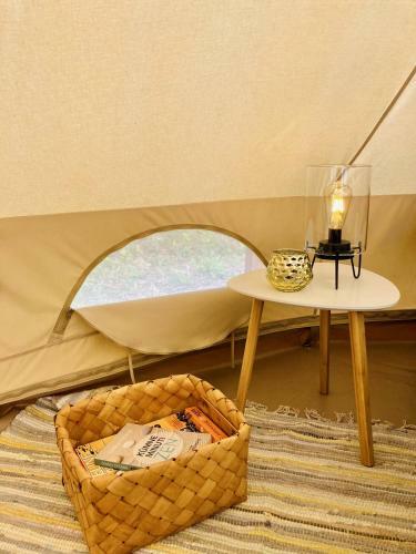 Space Glamp