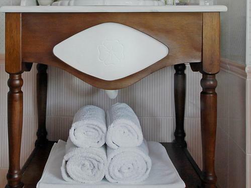 Hostal Arion Hotel
