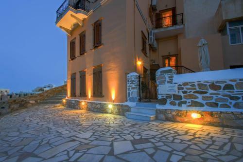 Hostal Arion Hotel