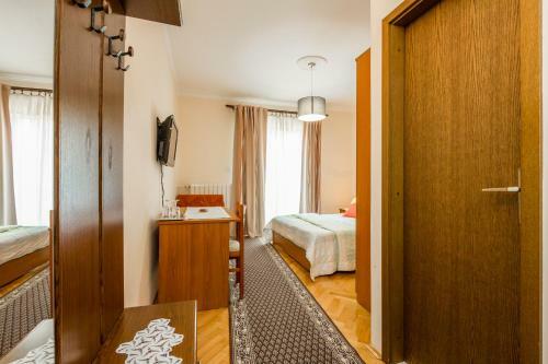 Hostal Rooms Vanda & Frane