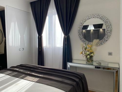 Apartamentos Skypool Suite 77 With Private Pool