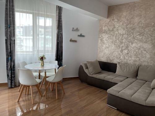 Amy Twin Residence Apartment