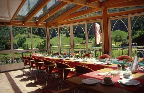 Hotel-gasthof Waldcaf�