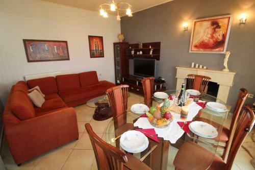 Natasa?s Home Agios Ioannis Karousades