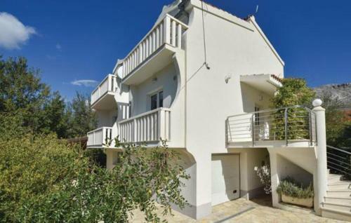 Villa Marta, Near Split, Private Pool And Cinema Room