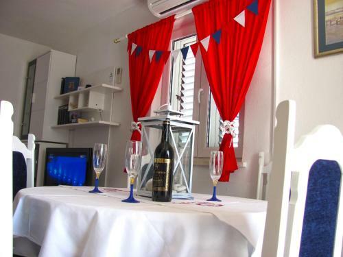 Apartments Residence Sunce Supetar