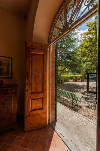 Strada Di Tregole, Villa Con Piscina