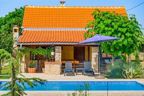 Sunny House