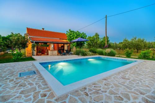 Sunny House