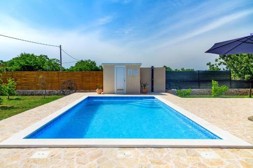 Sunny House