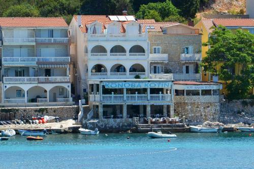 Hostal Villa Stonehouse