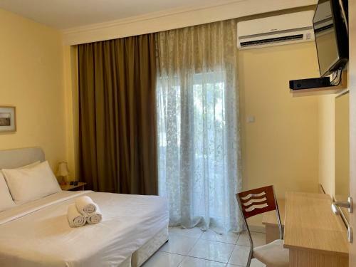 Golden Deer Apartments