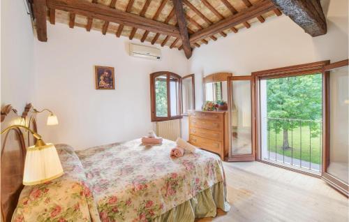 Stunning Home In Cordovado With 4 Bedrooms