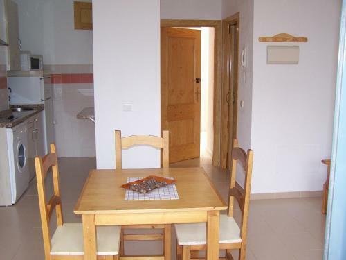 Apartamento Estudio Con Piscina Y Garaje A 100 Mtr De La Playa