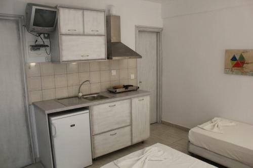 Katerina Apartments And Studios