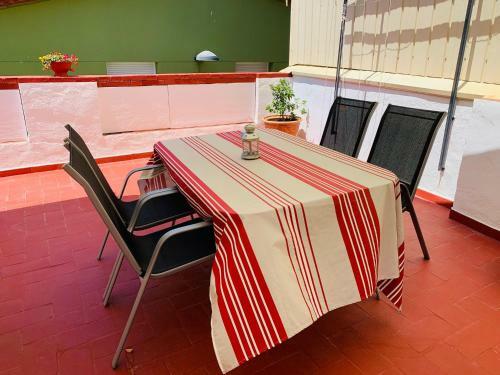 Apartamento Con Terraza Y Parking Privado