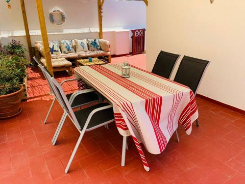 Apartamento Con Terraza Y Parking Privado