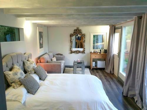 Hostal The Cozy Shed