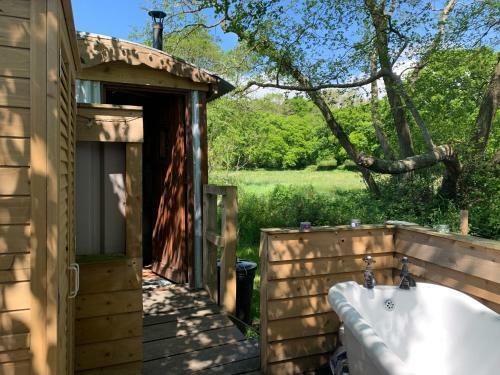 Glamping In Traditional Huts