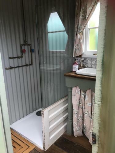 Glamping In Traditional Huts