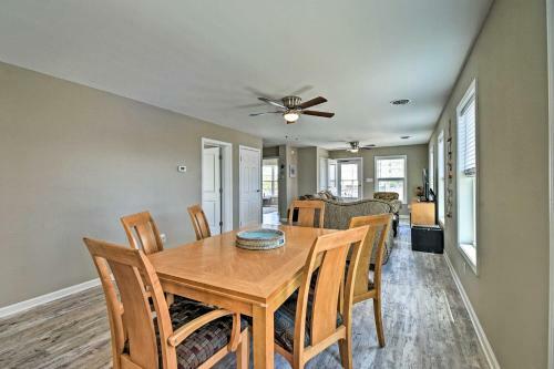 Beach House With Pool, Walk To Beaches And Bites!