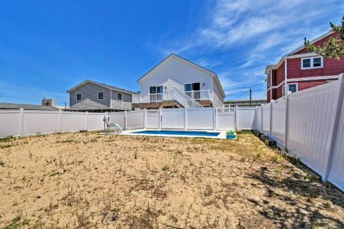 Beach House With Pool, Walk To Beaches And Bites!