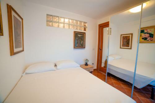 Hostal Chiaro Di Luna