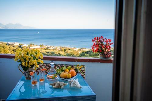Hostal Chiaro Di Luna