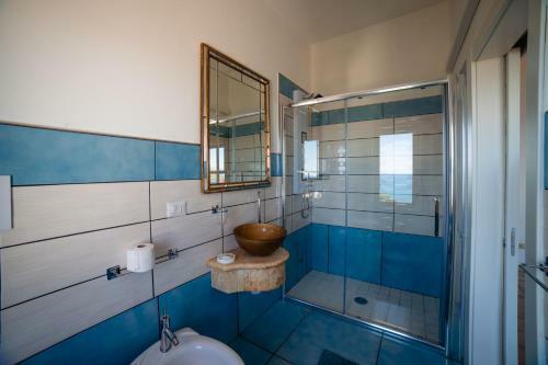 Hostal Chiaro Di Luna