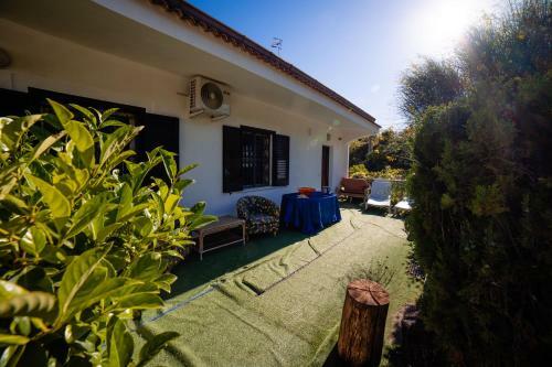 Hostal Chiaro Di Luna