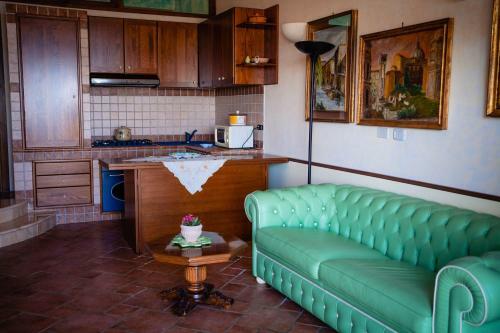 Hostal Chiaro Di Luna