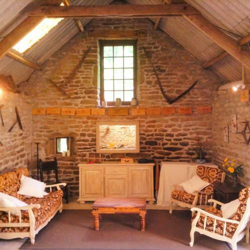 Mimosa Cottage