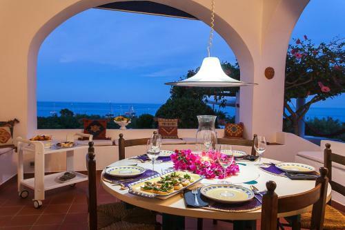 Villa Stromboli E Strombolicchio