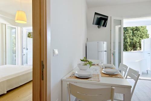 Rivabella Deluxe Apartments