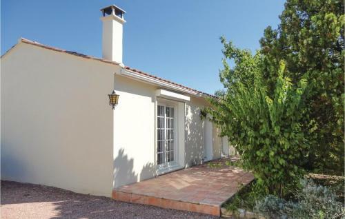 Two-bedroom Holiday Home In Montagnac