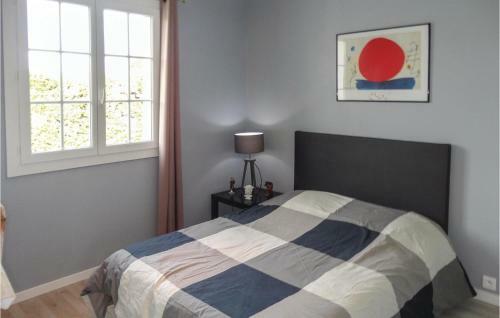 Two-bedroom Holiday Home In Montagnac