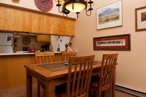 Cascade Village 352