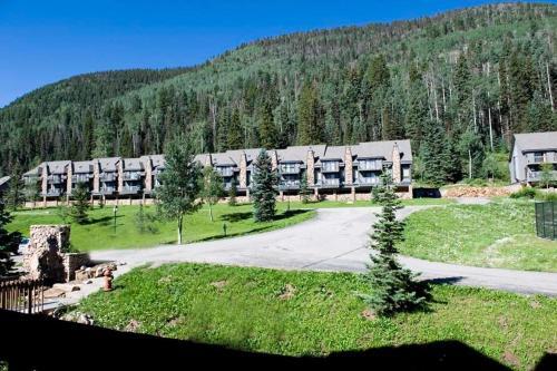 Cascade Village 352
