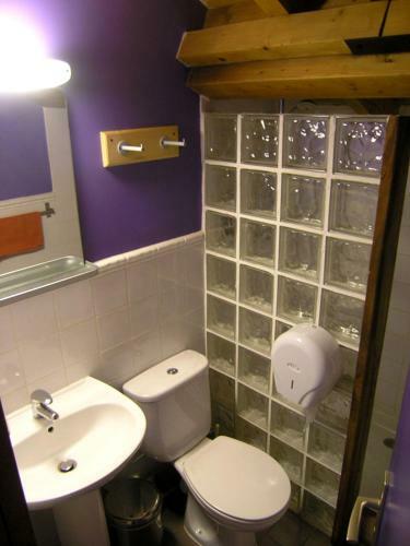 Hostal L'orri De Plan�s - G�te Auberge �cologique