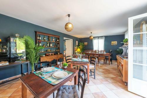 Hostal Les Tours Celtiques