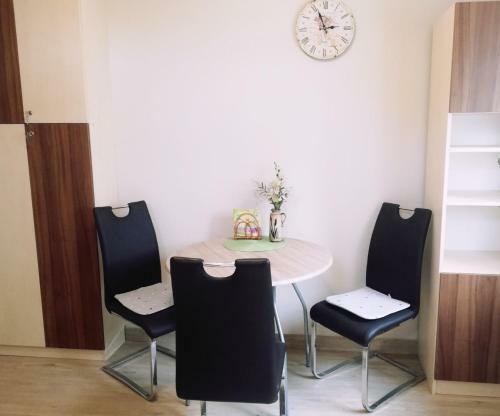 Apartamento �gi Vend�gh�z