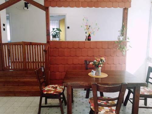 Apartamento �gi Vend�gh�z