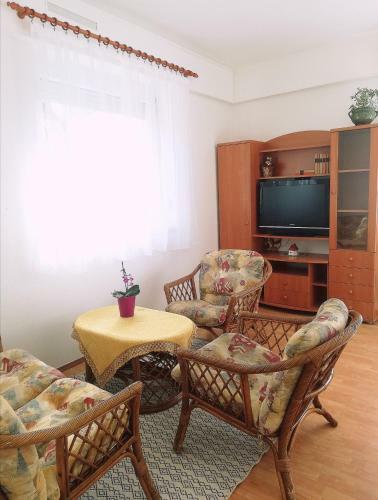 Apartamento �gi Vend�gh�z